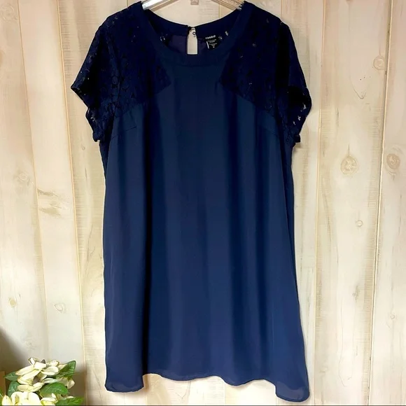 Torrid Navy Blue Lace Short Sleeve Dress Sz 18 Babydoll - Picture 1 of 5